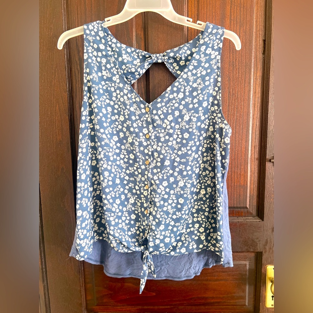 Fortune and ivy tie shirt